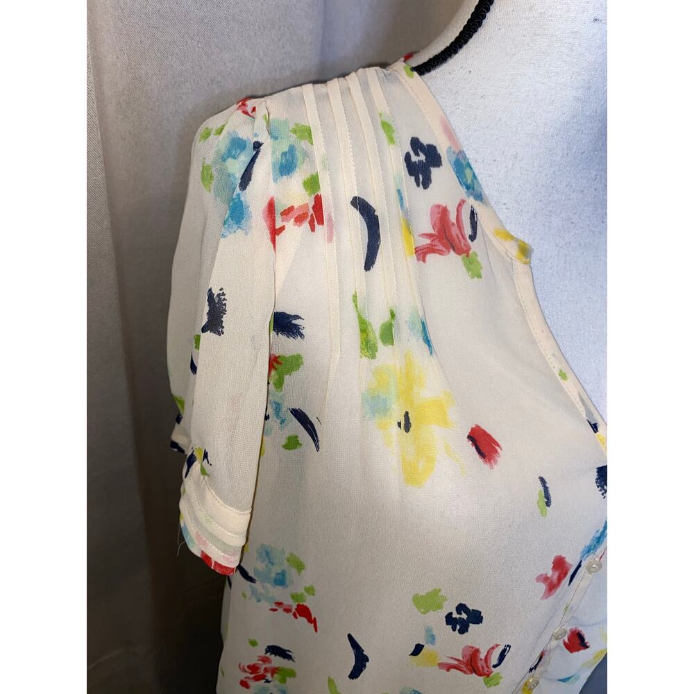 Anthro Pins and Needles Sheer Floral Blouse Size Medium Pleated Shoulder Top - Picture 4 of 10